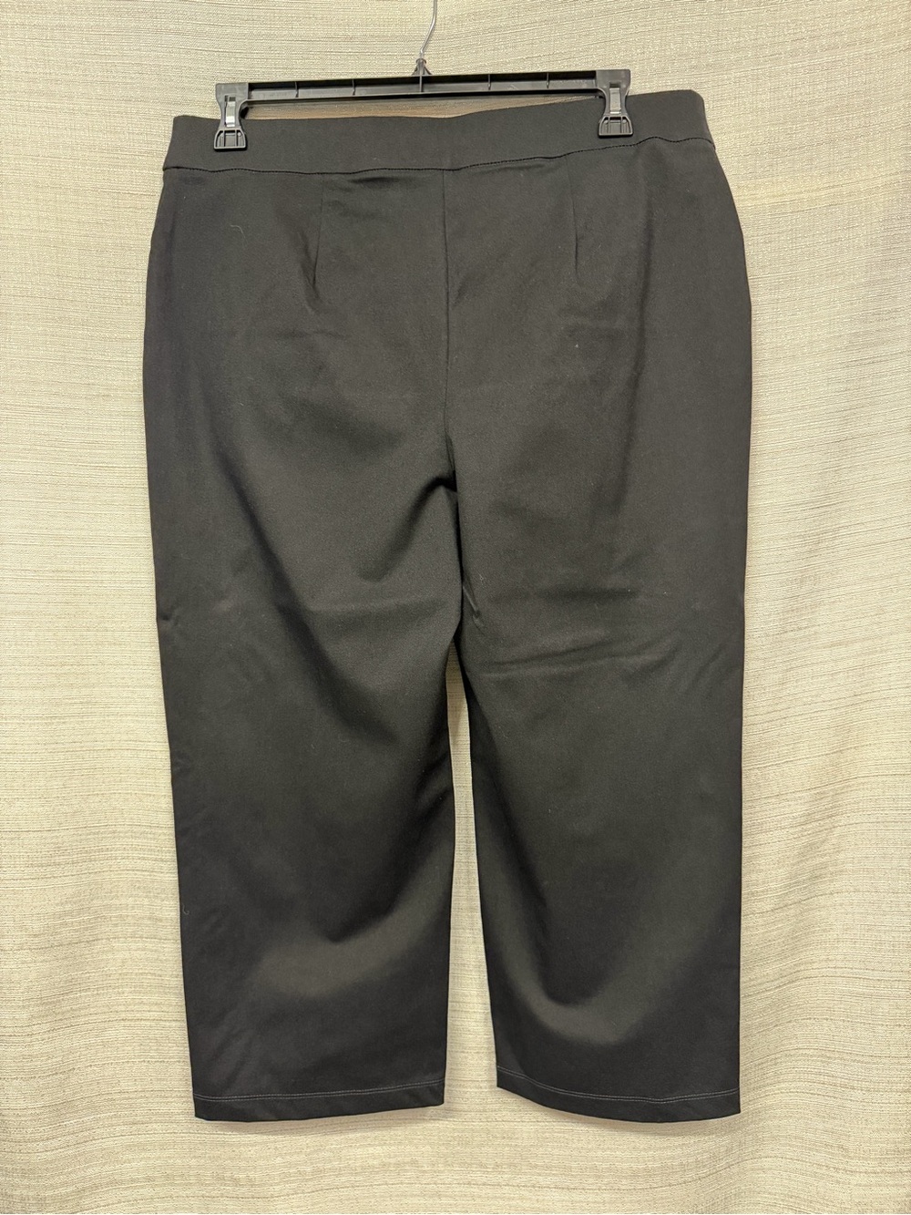 Chico's Black Travelers Ponte Cropped Pants - Picture 2 of 3